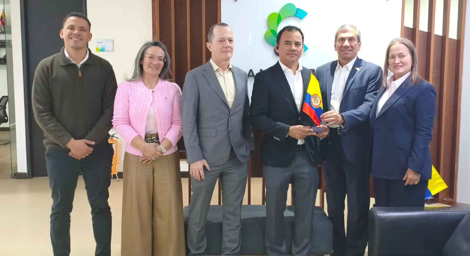 CAMPETROL le da la bienvenida a VLF Montajes Electromecánicos